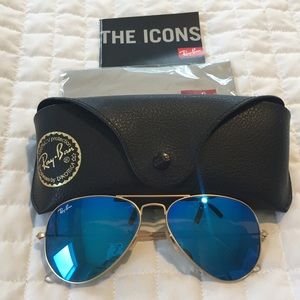 Ray-Ban blue aviators